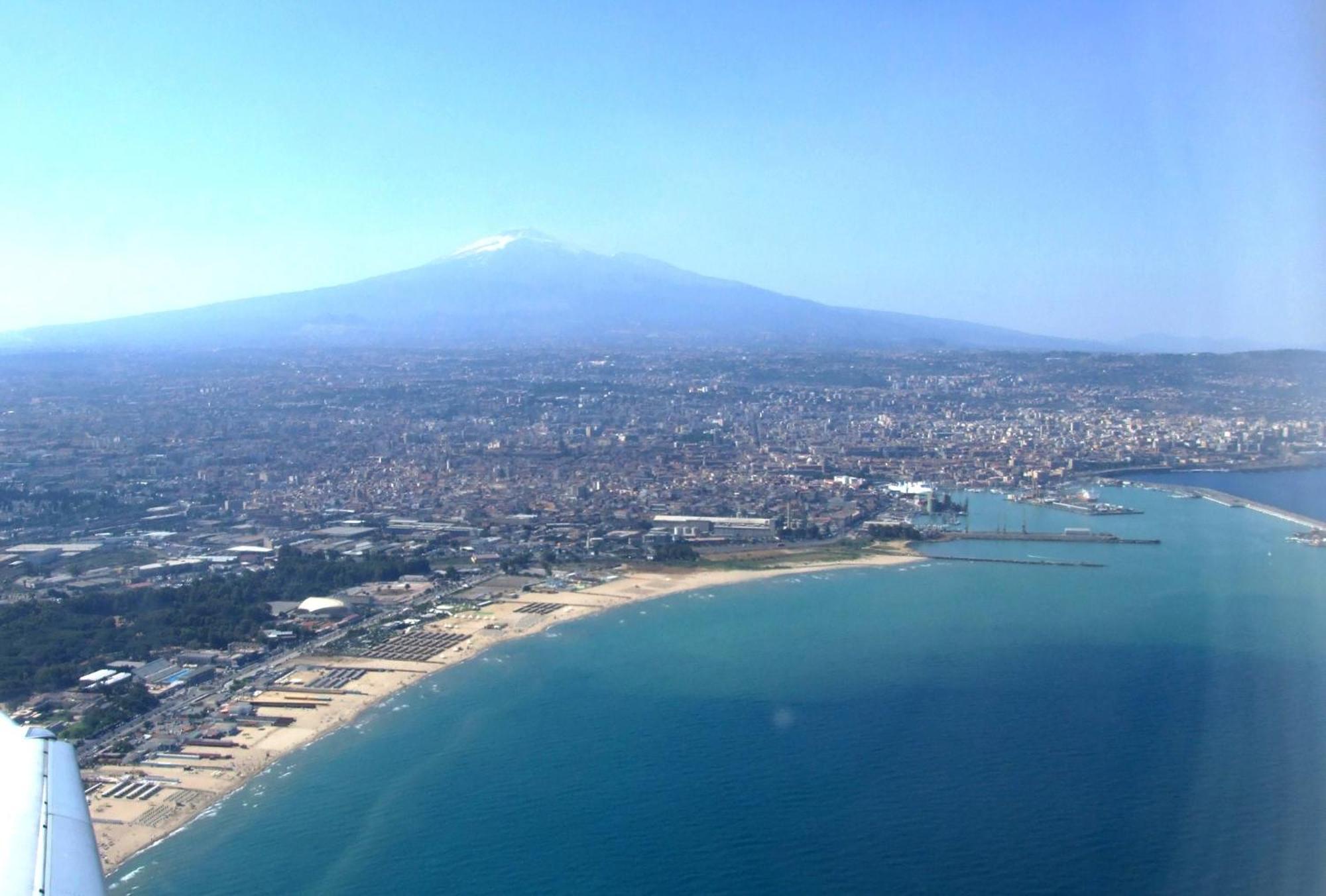 Sotto Il Fortino, Casa Vacanze Катания Экстерьер фото